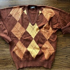 Luxury Bullock & Jones Classic V-Neck Scotland Wool Argyle Sweaters